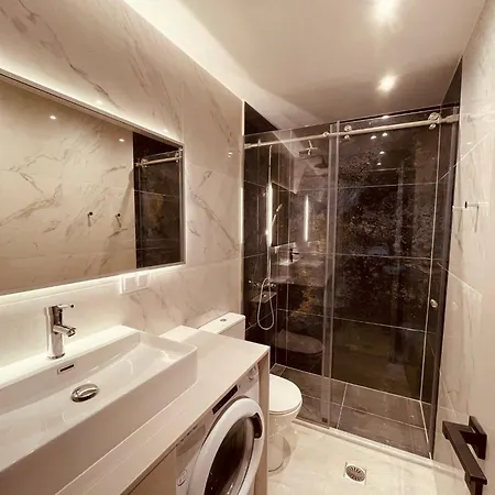 Apartment Your Place !! - 101 *